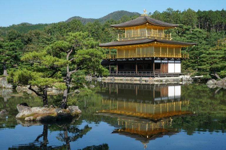 kinkakuji temple